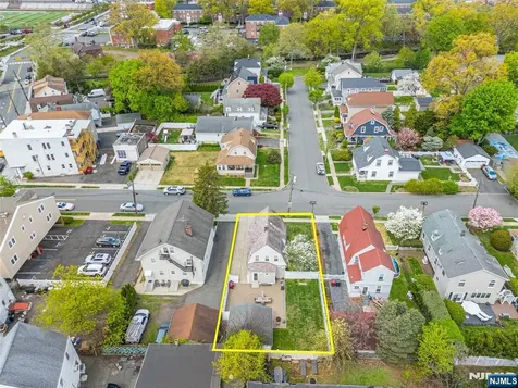 16 Chestnut Place Nutley NJ 07110