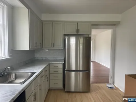 8 E Ridgewood Avenue Paramus NJ 07652