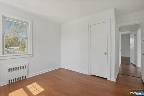8 E Ridgewood Avenue Paramus NJ 07652