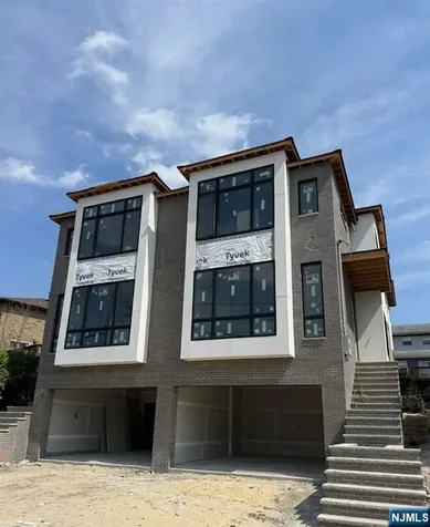 156 Morningside Lane Palisades Park NJ 07650