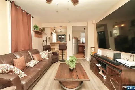 3 Laurel Avenue Maplewood NJ 07040