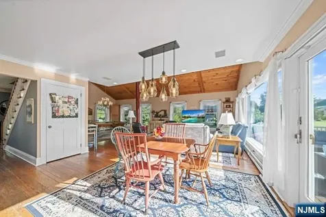 741 Charnwood Drive Wyckoff NJ 07481