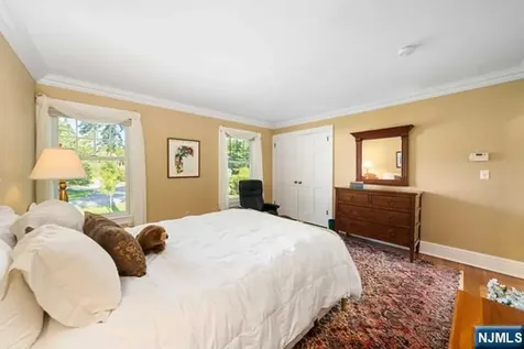 741 Charnwood Drive Wyckoff NJ 07481