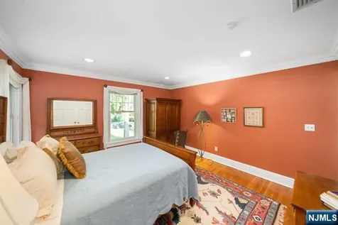 741 Charnwood Drive Wyckoff NJ 07481