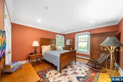 741 Charnwood Drive Wyckoff NJ 07481