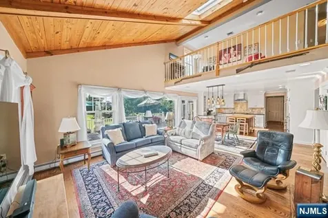 741 Charnwood Drive Wyckoff NJ 07481
