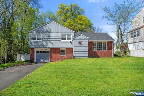20 Blish Place Dumont NJ 07628