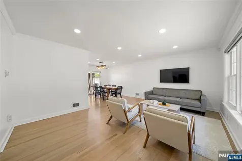 20 Blish Place Dumont NJ 07628
