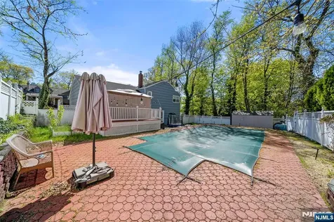 20 Blish Place Dumont NJ 07628