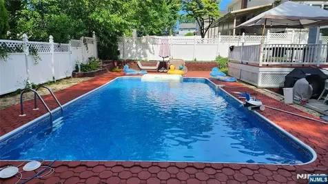 20 Blish Place Dumont NJ 07628