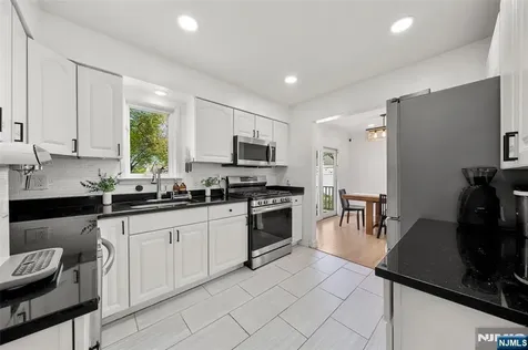 20 Blish Place Dumont NJ 07628