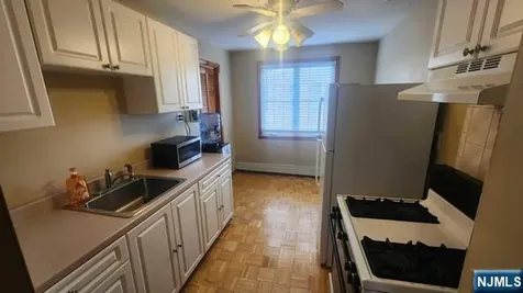 366 Kingsland Avenue Lyndhurst NJ 07071