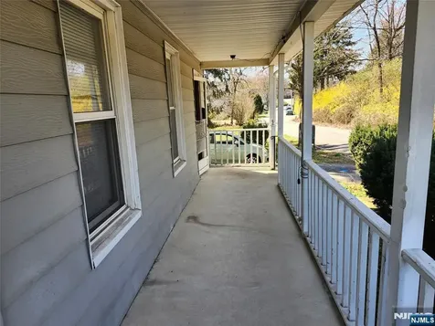 5 Locust Street Wanaque NJ 07420