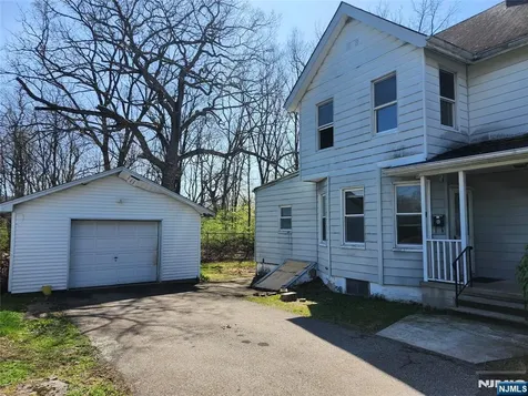 5 Locust Street Wanaque NJ 07420