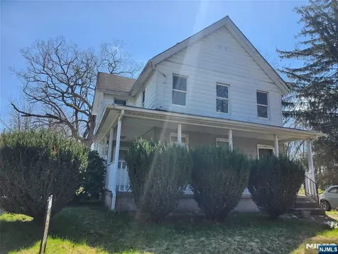 5 Locust Street Wanaque NJ 07420