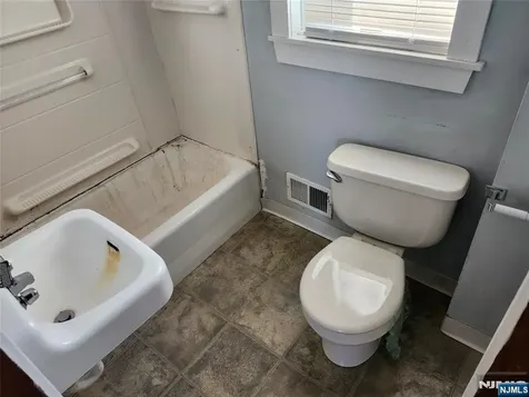 5 Locust Street Wanaque NJ 07420