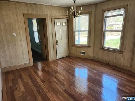 5 Locust Street Wanaque NJ 07420