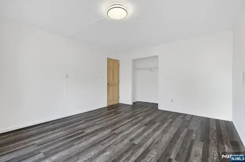 485 Broadway Newark NJ 07104