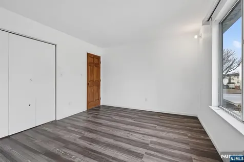 485 Broadway Newark NJ 07104