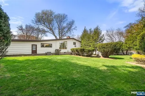 970 Soldier Hill Road Emerson NJ 07630
