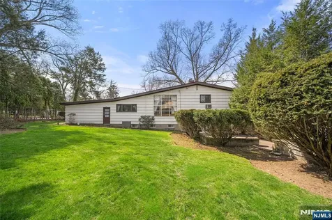 970 Soldier Hill Road Emerson NJ 07630