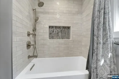 962 Pines Terrace Franklin Lakes NJ 07417