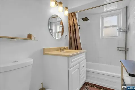 1003 Unicorn Way Clifton NJ 07011