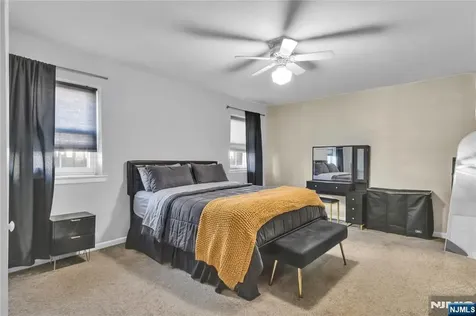 1003 Unicorn Way Clifton NJ 07011