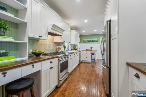 110 Sherman Place Maplewood NJ 07040