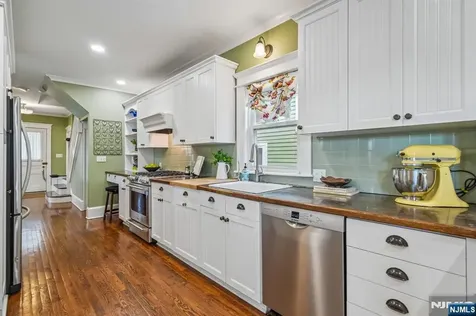110 Sherman Place Maplewood NJ 07040