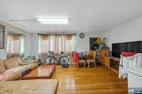 439 Bergen Boulevard Palisades Park NJ 07650