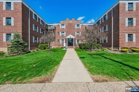 241 E Main Street Bergenfield NJ 07621