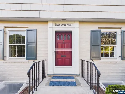 342 Beechwood Road Ridgewood NJ 07450