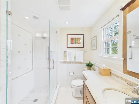 342 Beechwood Road Ridgewood NJ 07450
