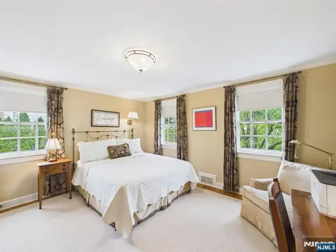 342 Beechwood Road Ridgewood NJ 07450