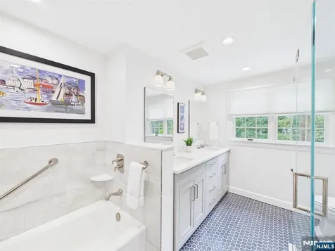 342 Beechwood Road Ridgewood NJ 07450