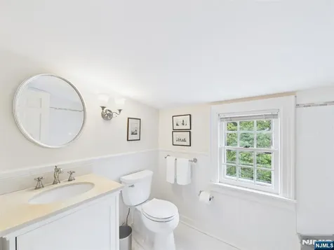 342 Beechwood Road Ridgewood NJ 07450