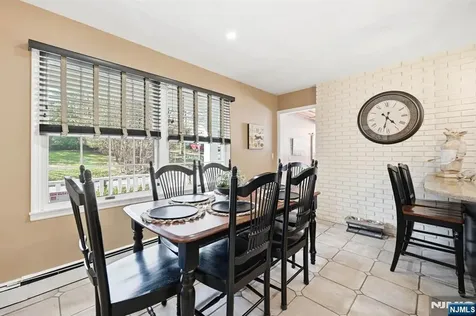 81 S 5th Street Park Ridge NJ 07656