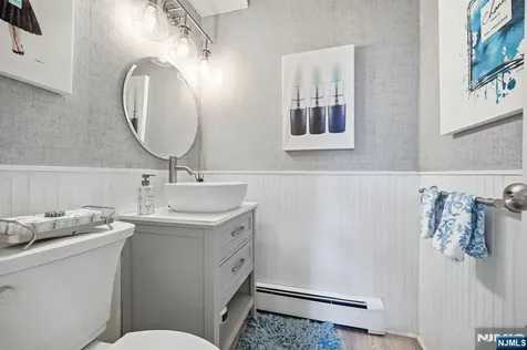 81 S 5th Street Park Ridge NJ 07656
