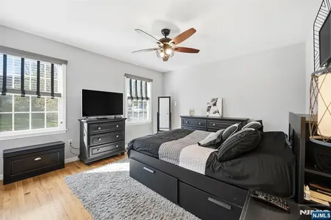 81 S 5th Street Park Ridge NJ 07656