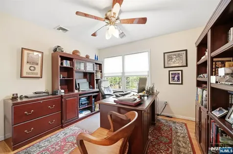 81 S 5th Street Park Ridge NJ 07656