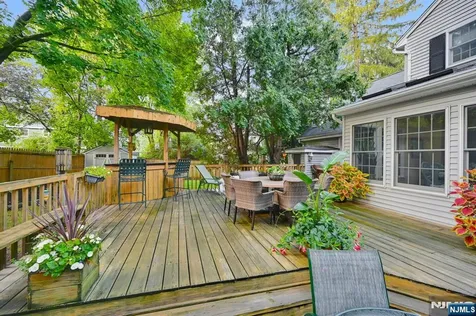 81 S 5th Street Park Ridge NJ 07656
