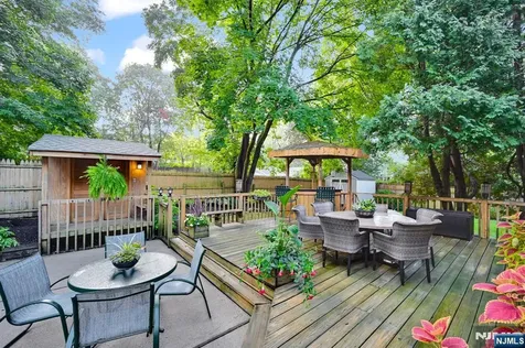 81 S 5th Street Park Ridge NJ 07656