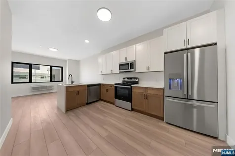 87-89 Mary Paterson NJ 07503