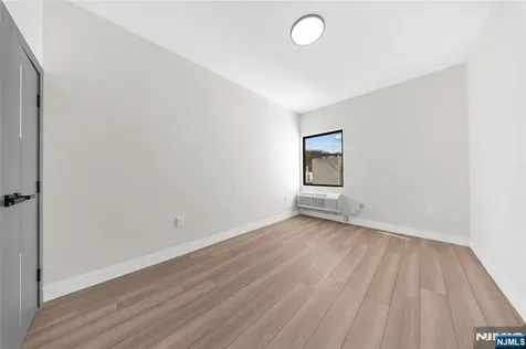 87-89 Mary Paterson NJ 07503
