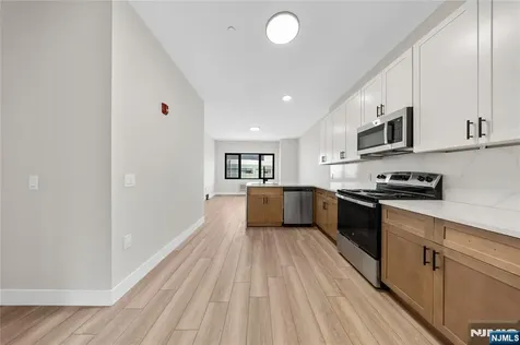 87-89 Mary Paterson NJ 07503