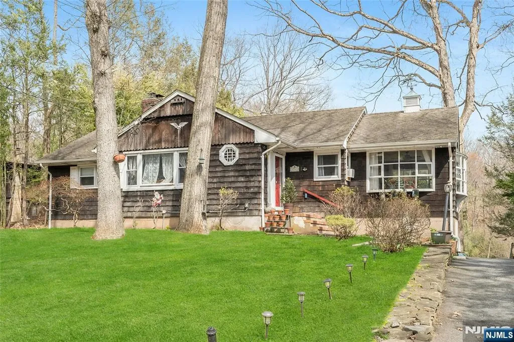 70 Skyline Drive Oakland NJ 07436