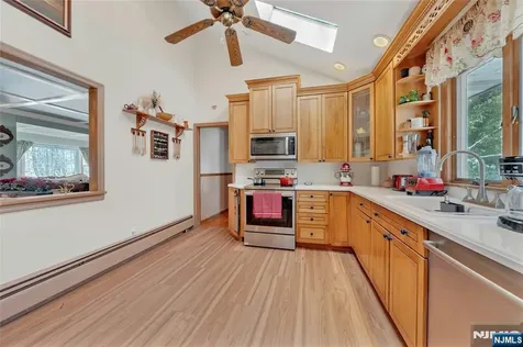 70 Skyline Drive Oakland NJ 07436