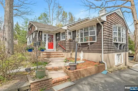 70 Skyline Drive Oakland NJ 07436