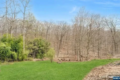 70 Skyline Drive Oakland NJ 07436